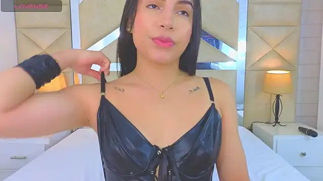 Snapshot of Tiphani_walker_ chatting on 09/27/25, 12:17 Tiphani walker online show from 09/27/25, 12:17