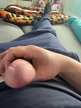 Sebastian24589 online show from 02/16/25, 02:32