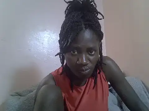 Snapshot of Petite_rider chatting on 03/21/25, 11:12 Petite rider online show from 03/21/25, 11:12