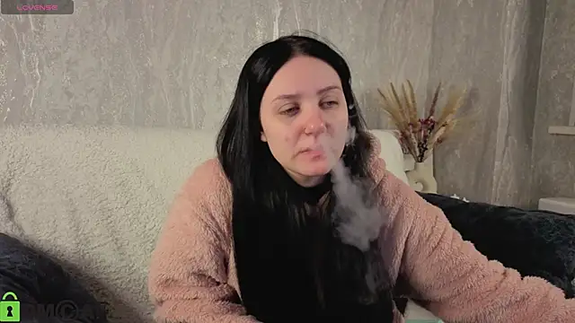 Snapshot of Kvetachka chatting on 10/17/25, 01:42 Kvetachka online show from 10/17/25, 01:42