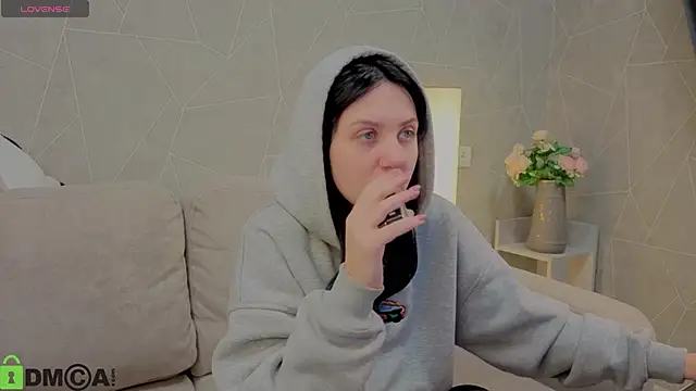 Snapshot of Kvetachka chatting on 09/24/25, 12:29 Kvetachka online show from 09/24/25, 12:29