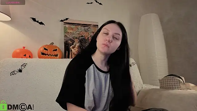 Kvetachka online show from 10/28/25, 01:17