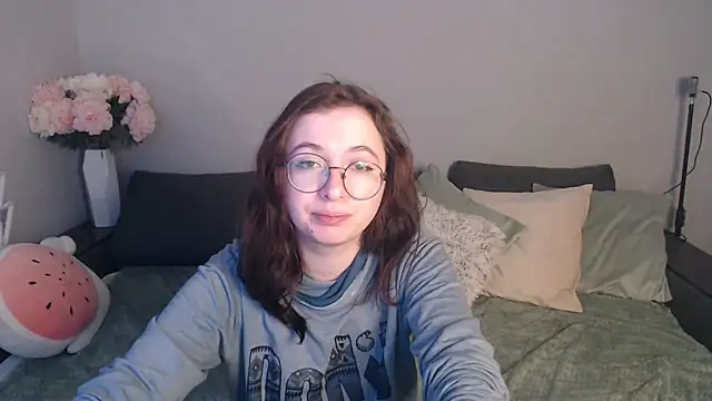 Mini Diva online show from 03/16/25, 09:05