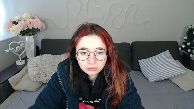 Mini Diva online show from 01/11/26, 09:16