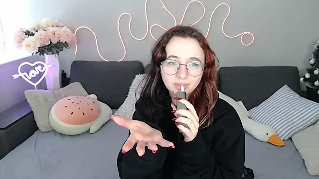 Mini Diva online show from 02/24/26, 09:10