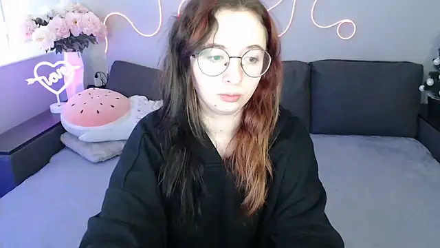 Mini Diva online show from 03/03/26, 09:05