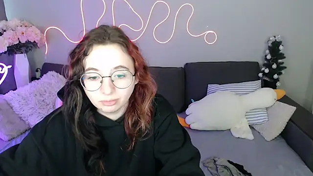 Mini Diva online show from 03/23/26, 09:09