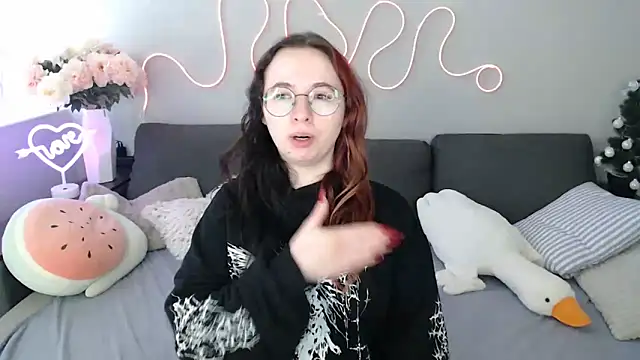 Mini Diva online show from 02/21/26, 09:11