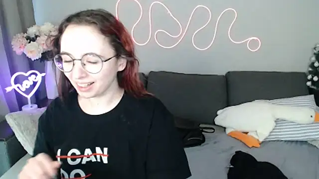 Mini Diva online show from 03/27/26, 09:21