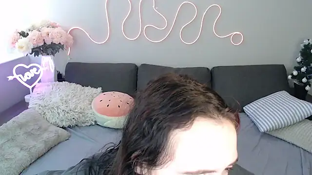 Mini Diva online show from 01/09/26, 09:16