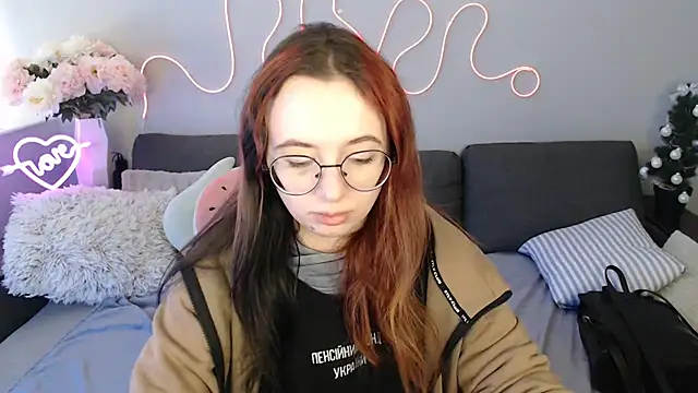 Mini Diva online show from 02/01/26, 09:07