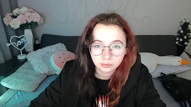 Mini Diva online show from 04/08/26, 08:05