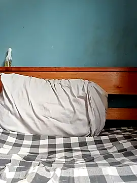 Twinklestar254 online show from 10/17/25, 05:33