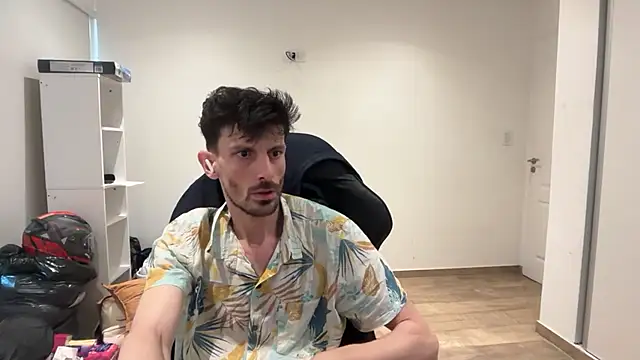 nicolaaaaas online show from 11/26/25, 12:05