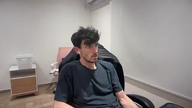 nicolaaaaas online show from 09/09/25, 08:24