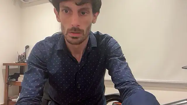 nicolaaaaas online show from 10/05/25, 08:49