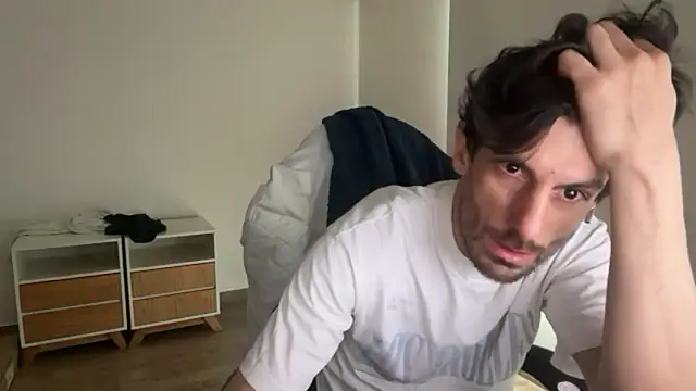 nicolaaaaas online show from 10/12/25, 05:25