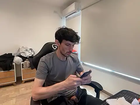 nicolaaaaas online show from 10/19/25, 02:53