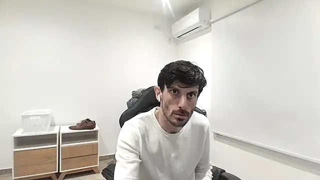 nicolaaaaas online show from 09/20/25, 11:21