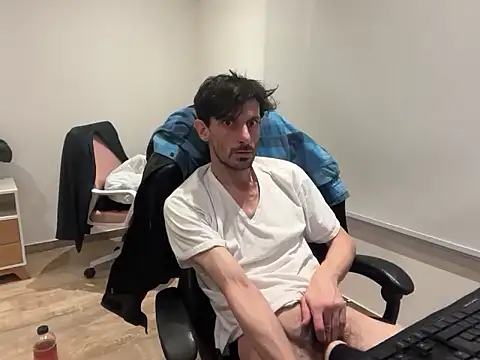 nicolaaaaas online show from 09/15/25, 11:27