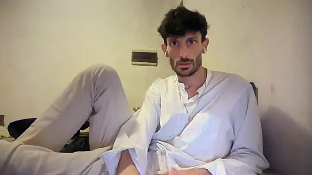 nicolaaaaas online show from 12/19/25, 11:01