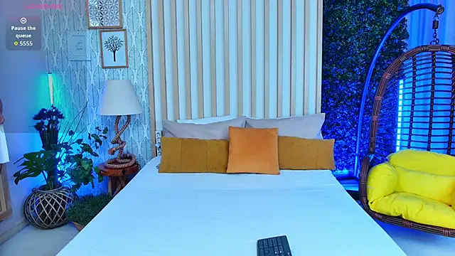 BriannaHart online show from 12/05/25, 07:29