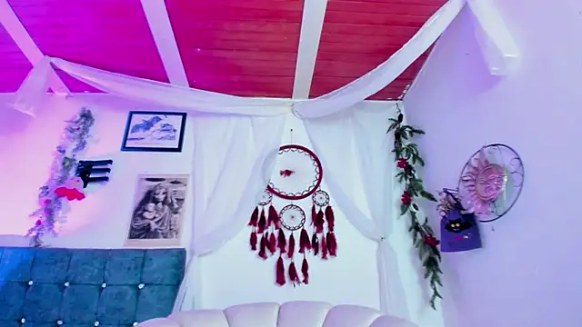 bathory vamps online show from 04/14/26, 02:44