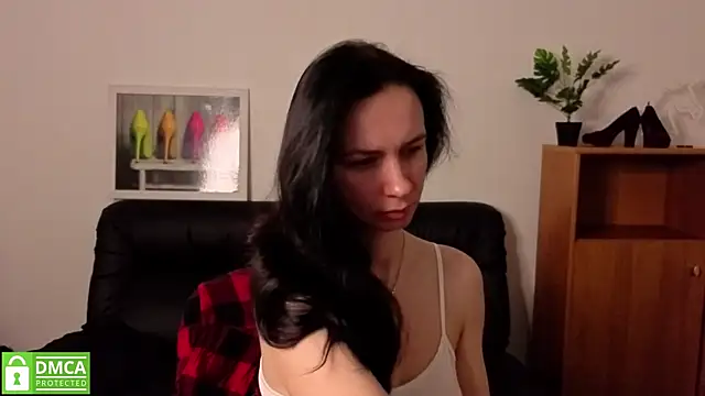 annakillianox online show from 04/13/26, 05:22