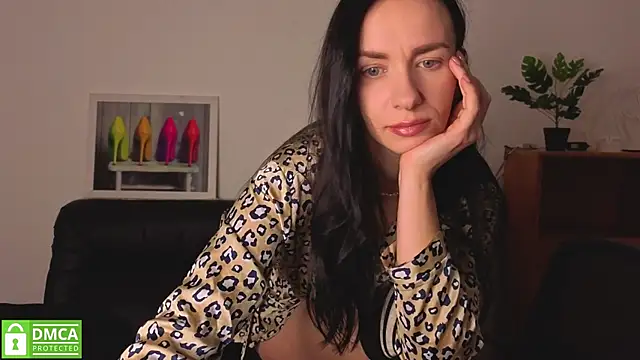 annakillianox online show from 12/14/25, 08:09