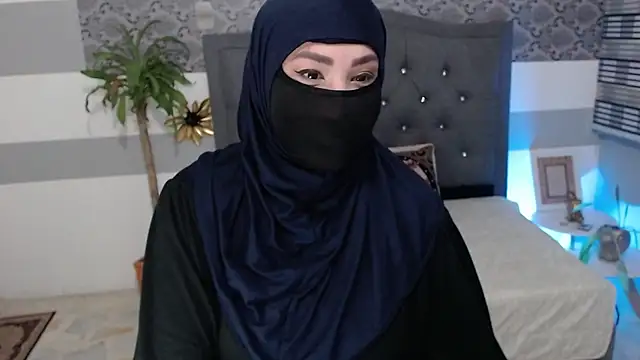 Snapshot of Jalima_sabag chatting on 10/17/25, 12:18 Jalima sabag online show from 10/17/25, 12:18