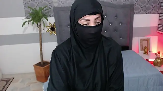 Snapshot of Jalima_sabag chatting on 03/17/25, 07:04 Jalima sabag online show from 03/17/25, 07:04