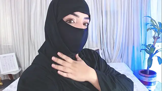 Snapshot of Uzra_hayed chatting on 09/28/25, 02:35 Uzra hayed online show from 09/28/25, 02:35