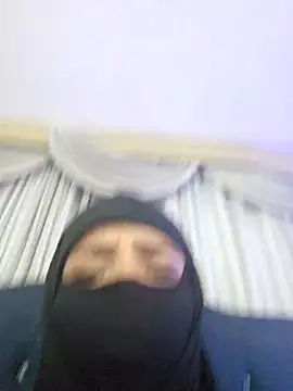 Snapshot of Uzra_hayed chatting on 02/22/25, 01:55 Uzra hayed online show from 02/22/25, 01:55