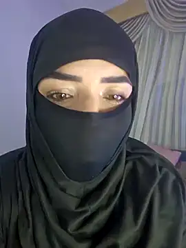 Snapshot of Uzra_hayed chatting on 10/07/25, 07:59 Uzra hayed online show from 10/07/25, 07:59