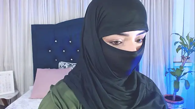 Uzra hayed online show from 12/04/25, 11:15