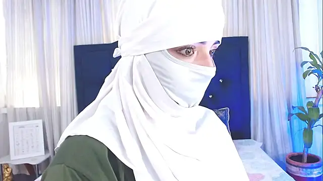 Uzra hayed online show from 11/26/25, 03:34