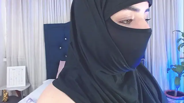 Uzra hayed online show from 12/20/25, 09:28