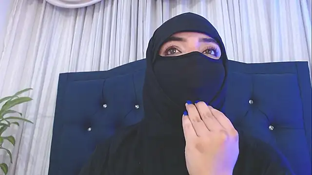 Snapshot of Uzra_hayed chatting on 03/12/25, 02:20 Uzra hayed online show from 03/12/25, 02:20