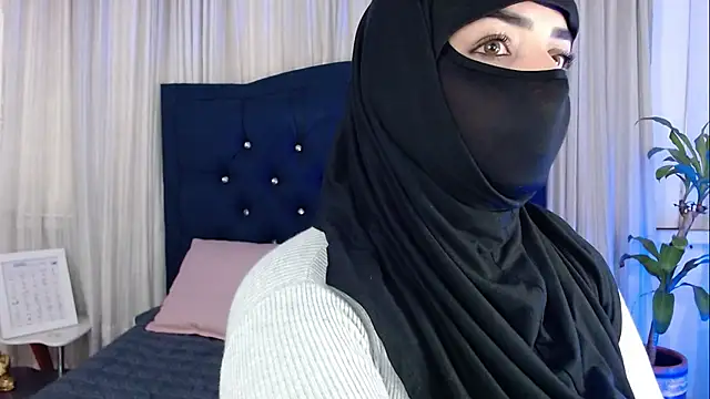 Uzra hayed online show from 11/14/25, 07:50