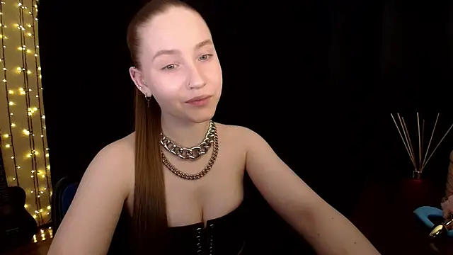 SindiWatsoon online show from 03/17/26, 03:15