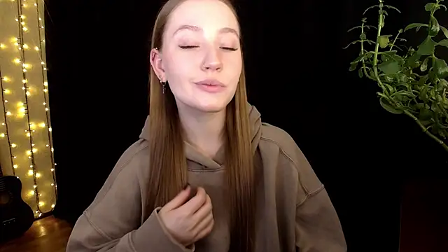 SindiWatsoon online show from 10/20/25, 01:55