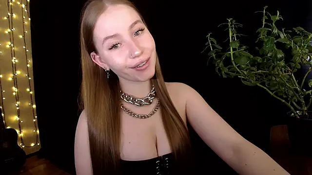 SindiWatsoon online show from 10/13/25, 12:18