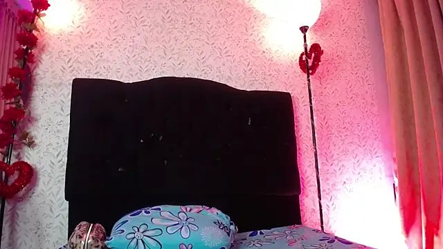 luly pink online show from 02/27/26, 09:36