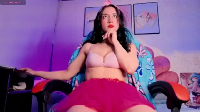 Snapshot of luly_pink chatting on 06/09/26, 04:13 luly pink online show from 06/09/26, 04:13