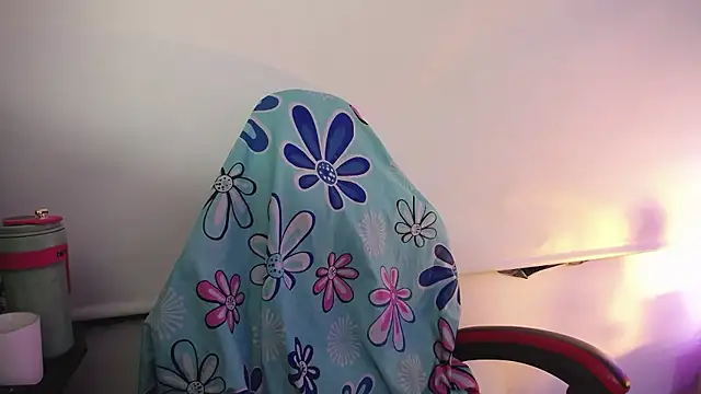 luly pink online show from 01/10/26, 04:08