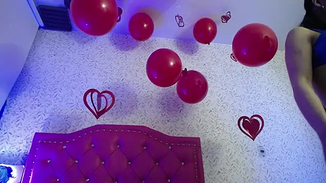 luly pink online show from 02/12/26, 03:39