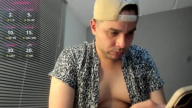 Snapshot of Latin_boy_surprisee chatting on 02/03/26, 12:43 Latin boy surprisee online show from 02/03/26, 12:43