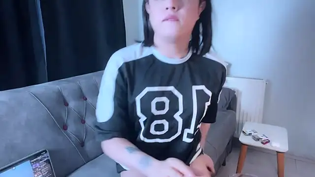 Arab tgirl online show from 03/13/26, 10:48