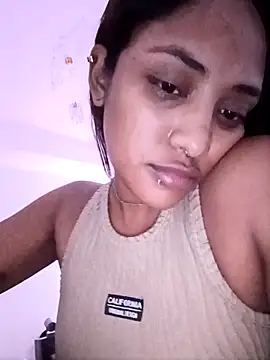 VictoireFeller online show from 12/18/25, 05:45