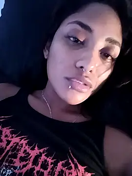 VictoireFeller online show from 12/20/25, 05:54